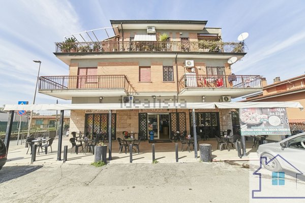 negozio in vendita a Roma in zona Borghesiana