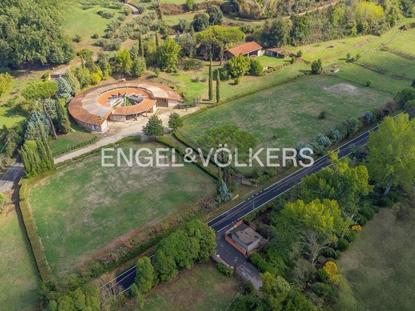 casale in vendita a Roma in zona Sette Bagni