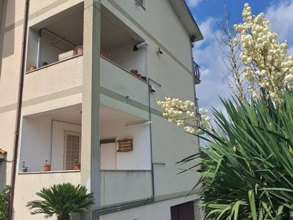 appartamento in vendita a Roma in zona Giuliano Dalmata