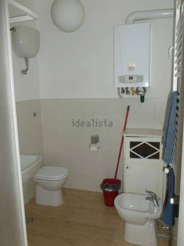 locale commerciale in vendita a Roma in zona Prenestino-Labicano