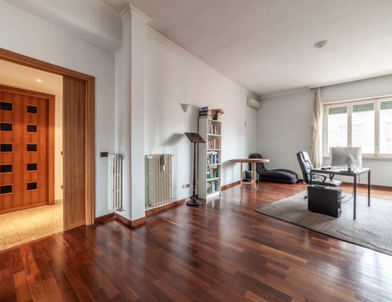 appartamento in vendita a Roma in zona Monte Sacro/Talenti
