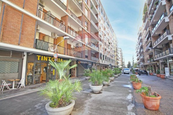 appartamento in vendita a Roma in zona Ostiense