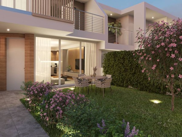 casa indipendente in vendita a Roma in zona Tuscolano