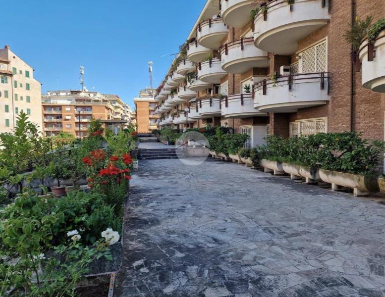 appartamento in vendita a Roma in zona Collatino