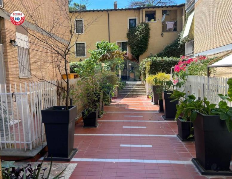 appartamento in vendita a Roma in zona Gianicolense