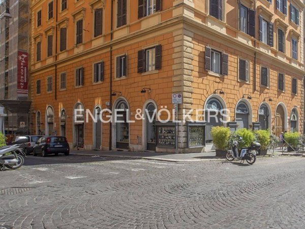 appartamento in vendita a Roma in zona Castro Pretorio