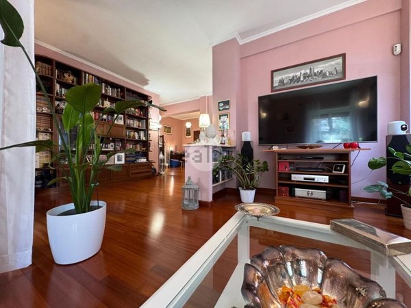 appartamento in vendita a Roma in zona Ardeatino