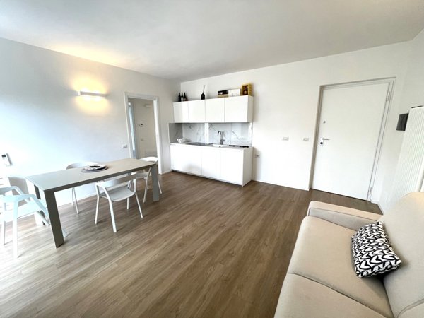 appartamento in vendita a Roma in zona Ardeatino
