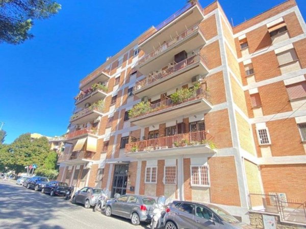 appartamento in vendita a Roma in zona Gianicolense