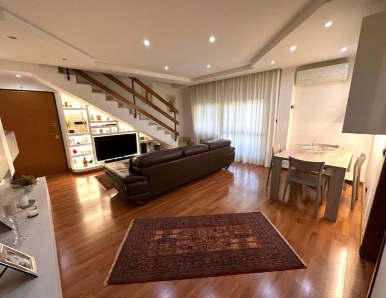 appartamento in vendita a Roma in zona EUR