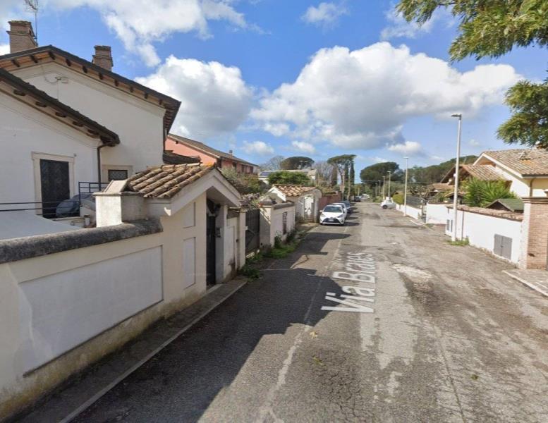 casa indipendente in vendita a Roma in zona Infernetto