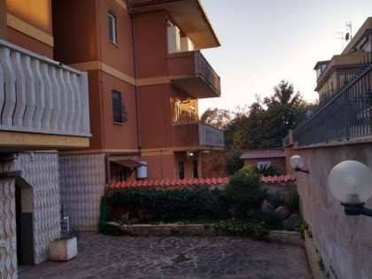 appartamento in vendita a Roma in zona Acilia