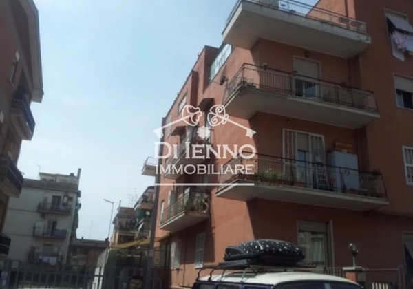 ufficio in vendita a Roma in zona Primavalle