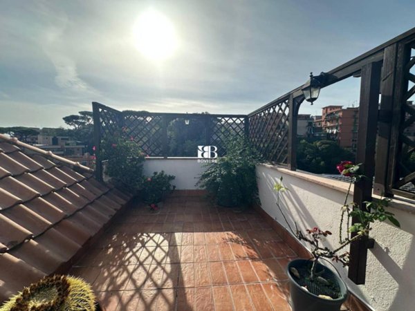 appartamento in vendita a Roma in zona Portuense