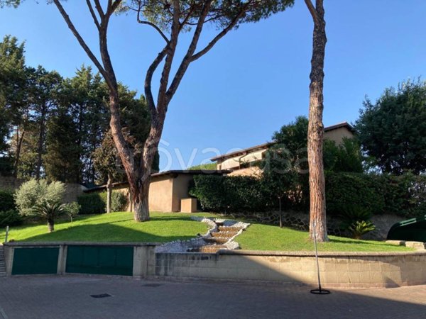 appartamento in vendita a Roma in zona Corviale