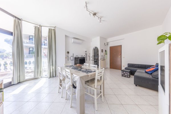 appartamento in vendita a Roma in zona Finocchio