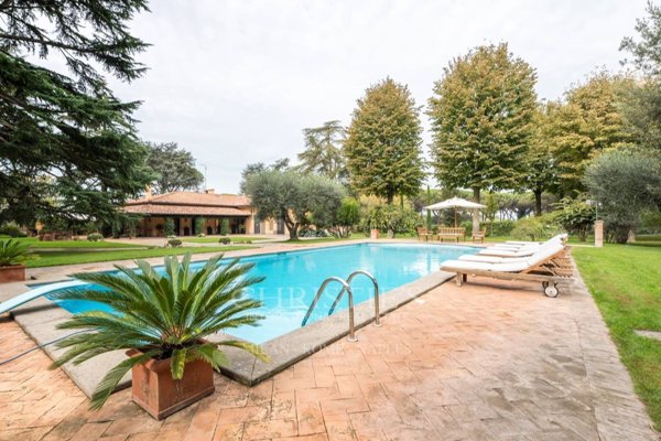 casa indipendente in vendita a Roma in zona Grottarossa