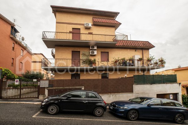 appartamento in vendita a Roma in zona Labaro