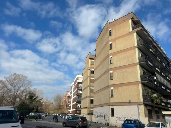 appartamento in vendita a Roma in zona Ostia