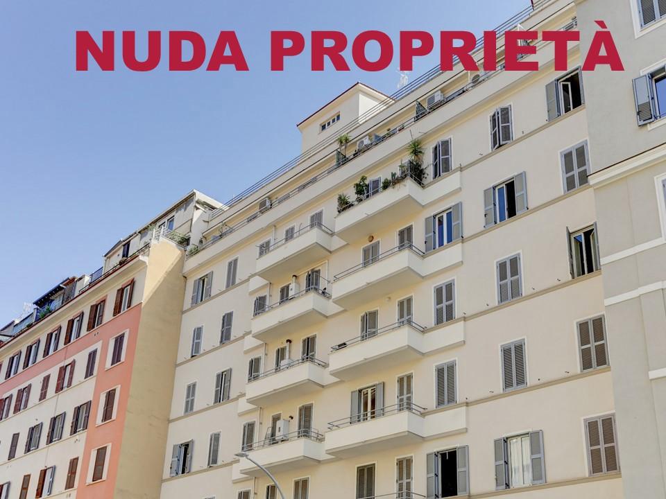 appartamento in vendita a Roma in zona Appio Latino