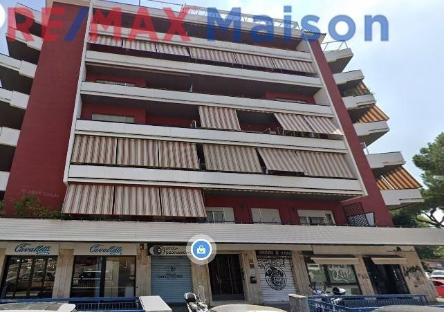 appartamento in vendita a Roma in zona Tuscolano