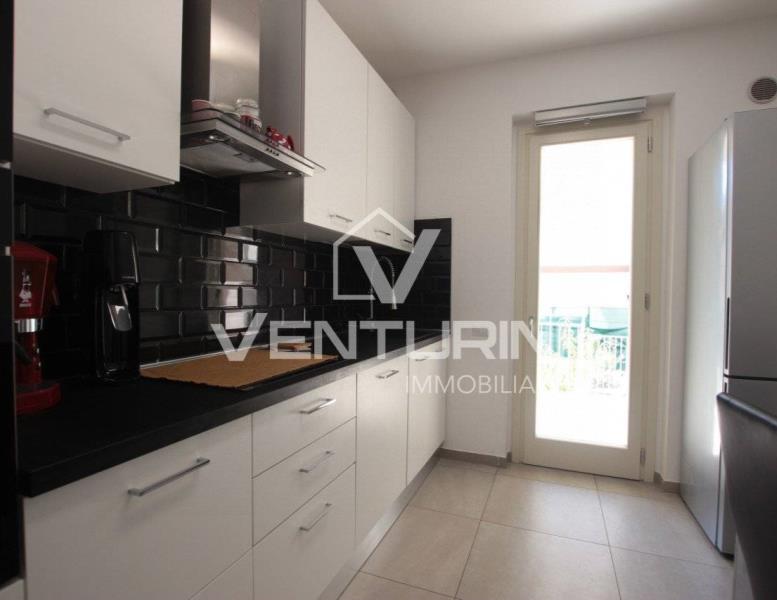 appartamento in vendita a Roma in zona Valle Muricana