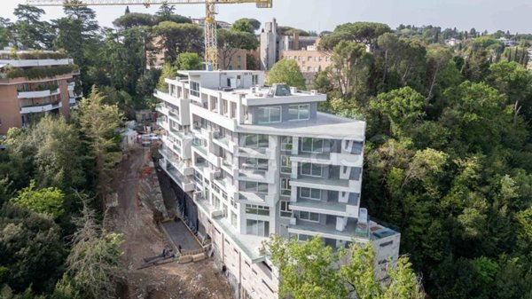 appartamento in vendita a Roma in zona Della Vittoria