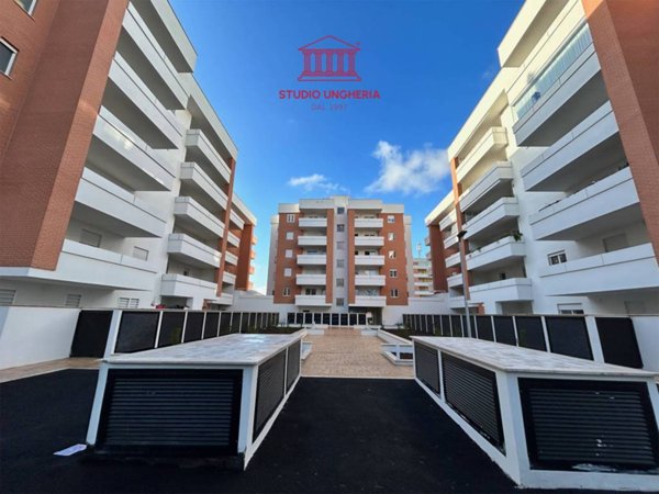 appartamento in vendita a Roma in zona Romanina