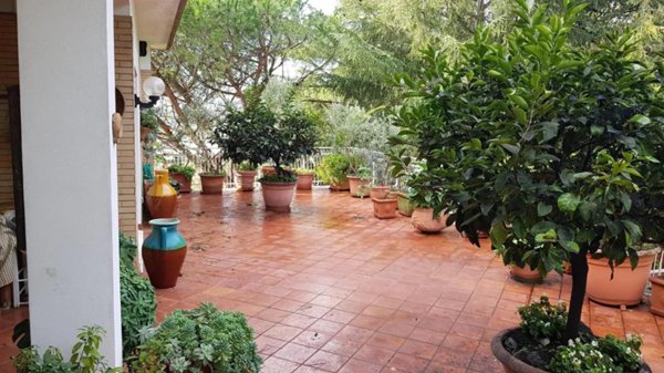appartamento in vendita a Roma in zona Tor di Quinto