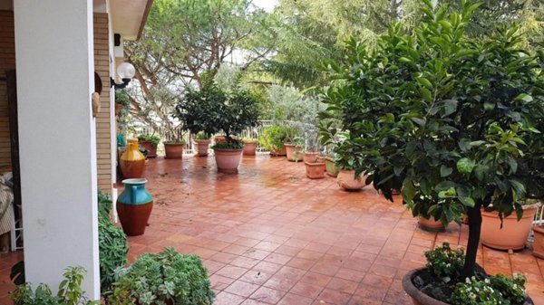 appartamento in vendita a Roma in zona Tor di Quinto
