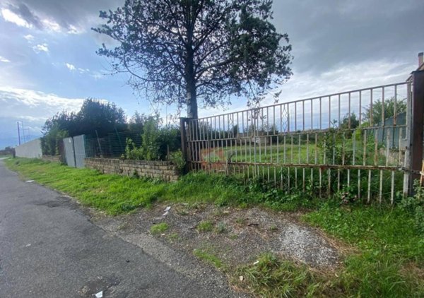 terreno agricolo in vendita a Roma in zona Finocchio