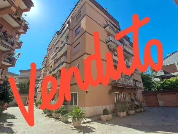 appartamento in vendita a Roma in zona Gianicolense