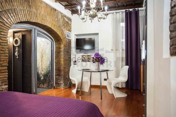 appartamento in vendita a Roma in zona Trastevere