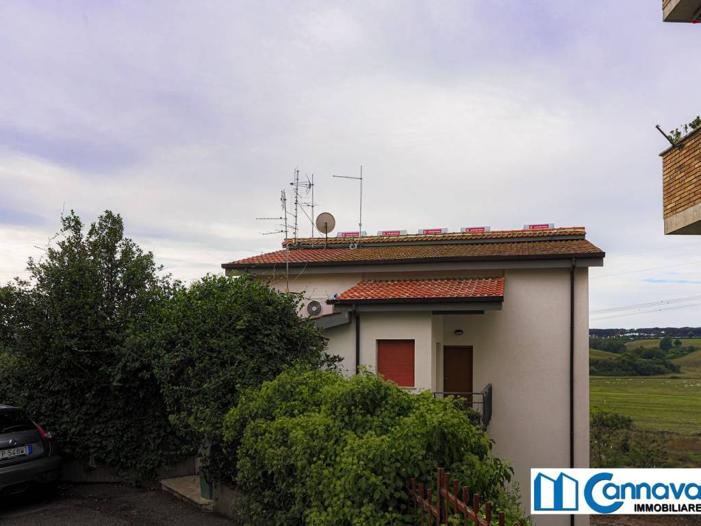 appartamento in vendita a Roma in zona Vitinia