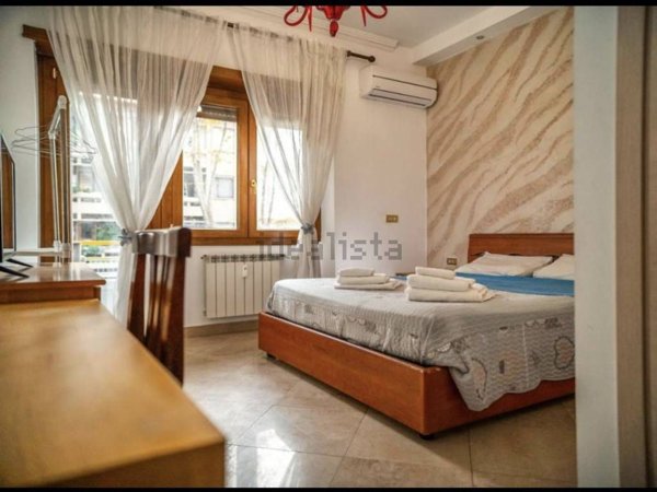 appartamento in vendita a Roma in zona Ostia