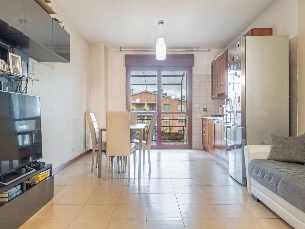 appartamento in vendita a Roma in zona Castelverde