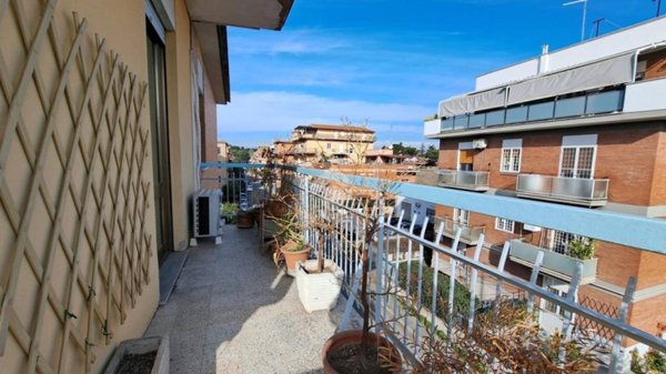 appartamento in vendita a Roma in zona San Basilio
