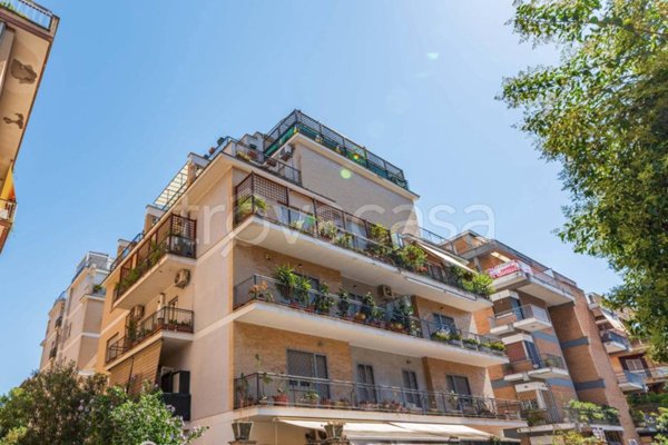 appartamento in vendita a Roma in zona Monte Sacro/Talenti