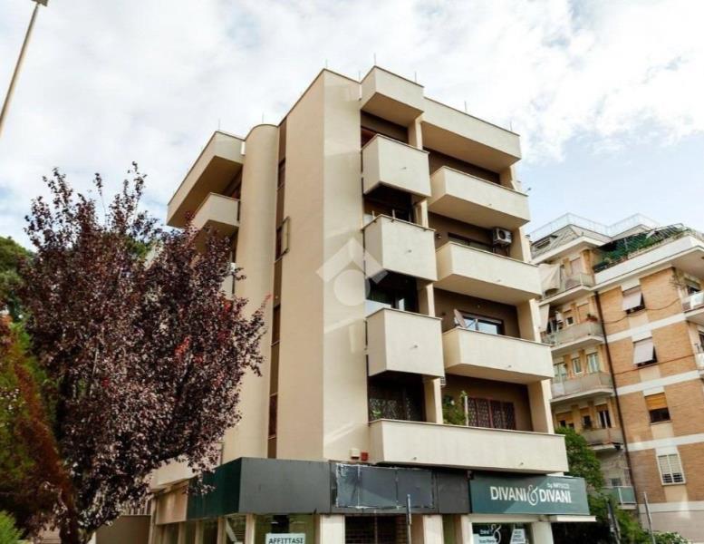 appartamento in vendita a Roma in zona Aurelio