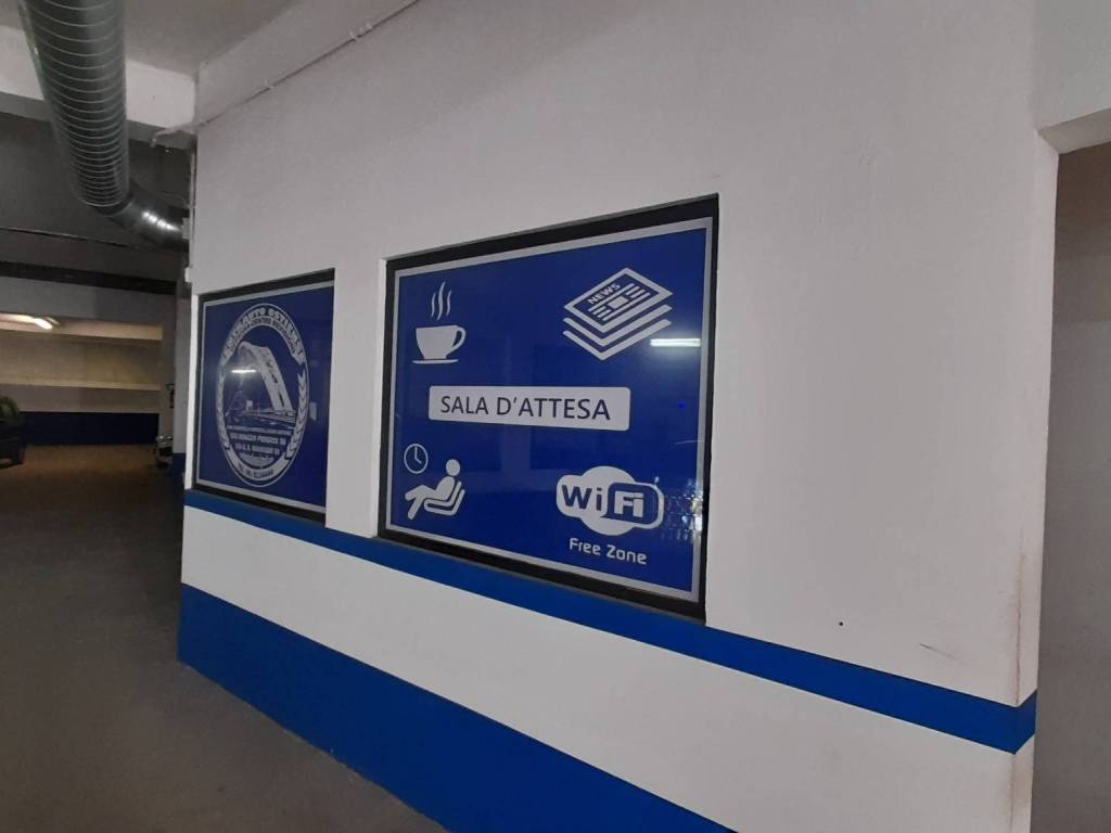 negozio in vendita a Roma in zona Ostiense