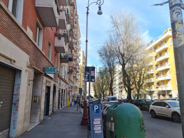 ufficio in vendita a Roma in zona Nomentano