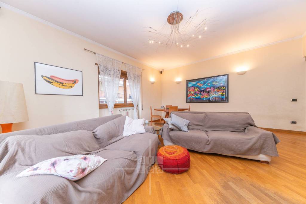 appartamento in vendita a Roma in zona Tuscolano