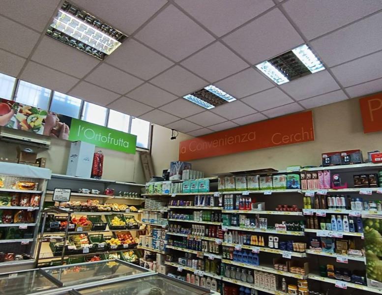 locale commerciale in vendita a Roma in zona Ostiense