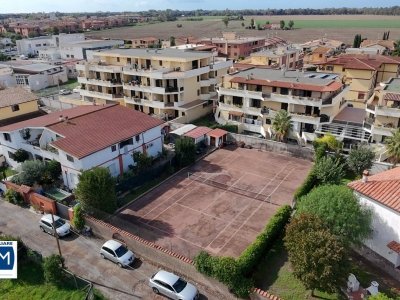 casa indipendente in vendita a Roma in zona Ostia Antica