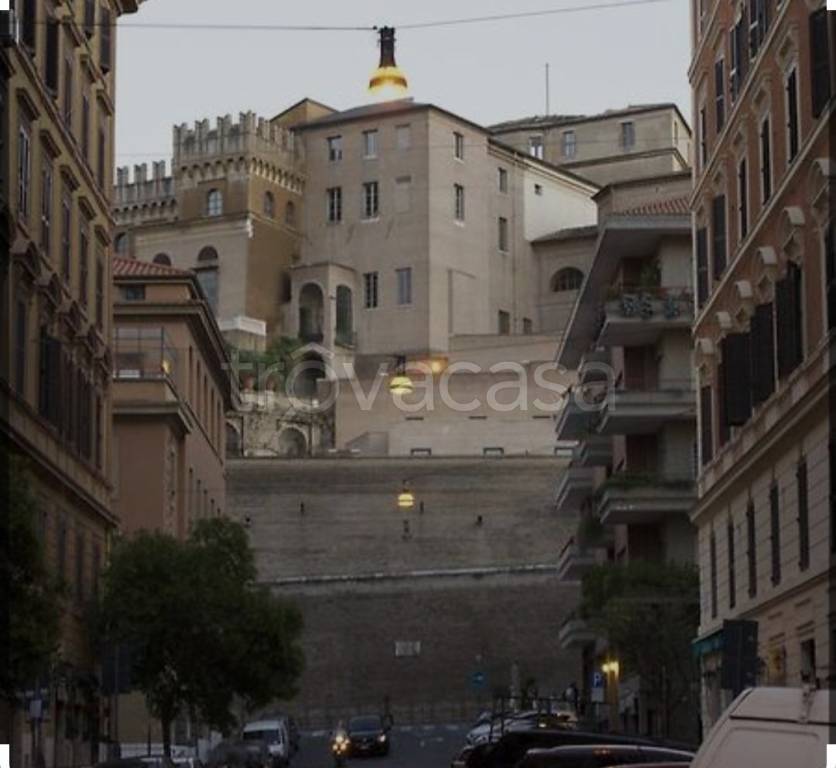 appartamento in vendita a Roma in zona Rione Prati