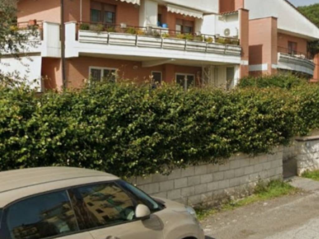 appartamento in vendita a Roma in zona Casal Monastero