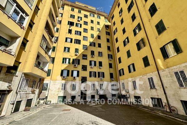 appartamento in vendita a Roma in zona Prenestino-Labicano