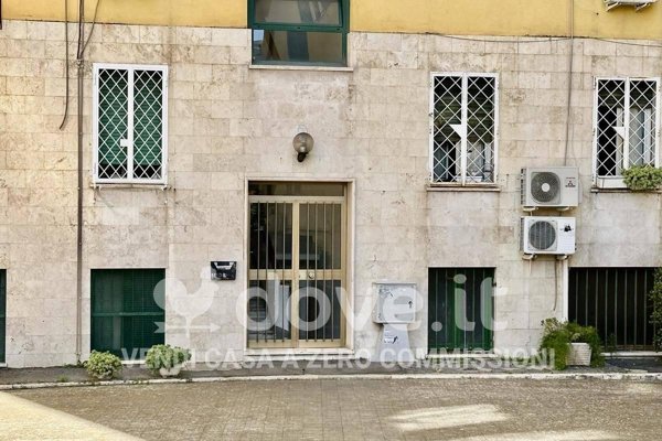 appartamento in vendita a Roma in zona Prenestino-Labicano