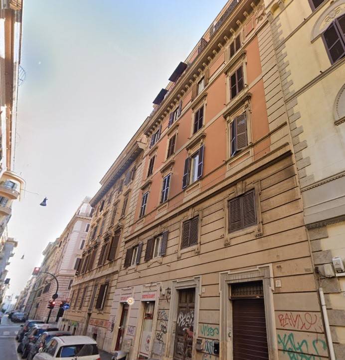 negozio in vendita a Roma in zona Esquilino