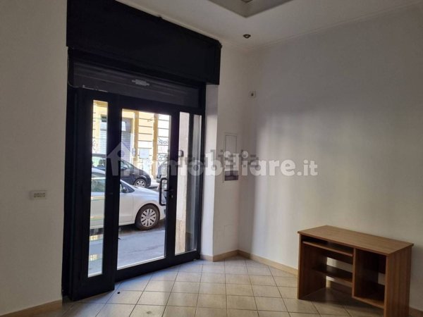 locale commerciale in vendita a Roma in zona Castro Pretorio